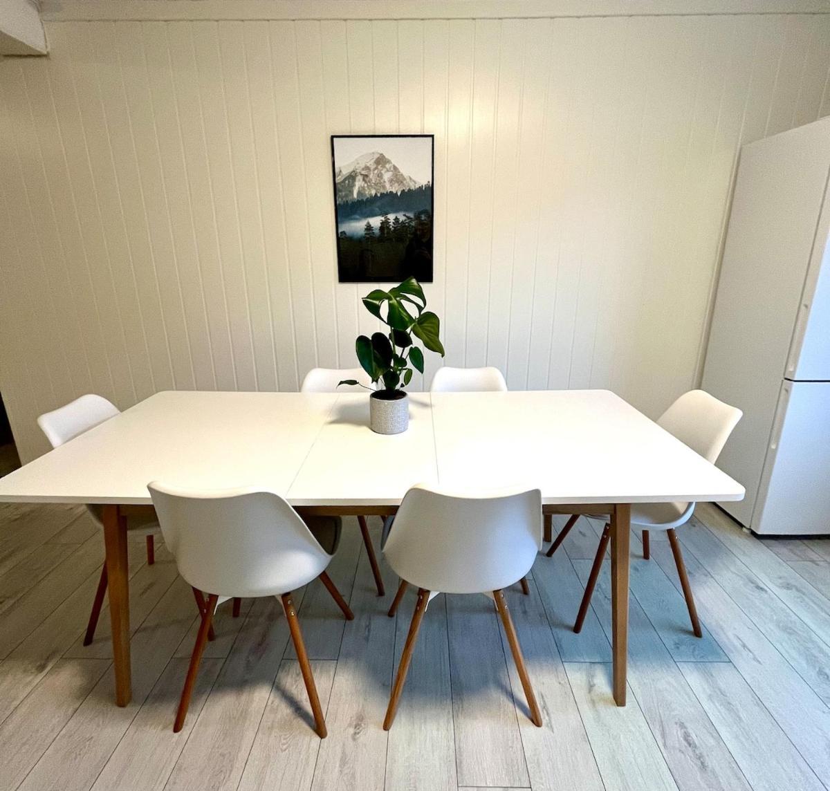 Apartment In The Heart Of Åndalsnes Extérieur photo