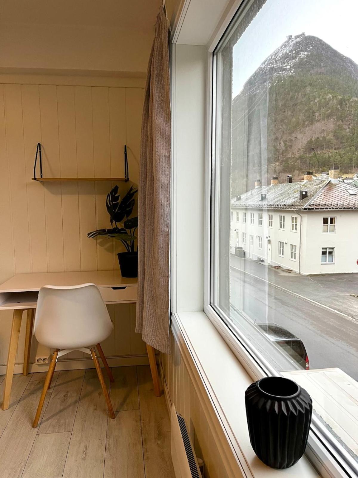 Apartment In The Heart Of Åndalsnes Extérieur photo